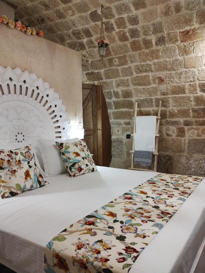 Stone Cave Suite Rhodes City Eksteriør bilde