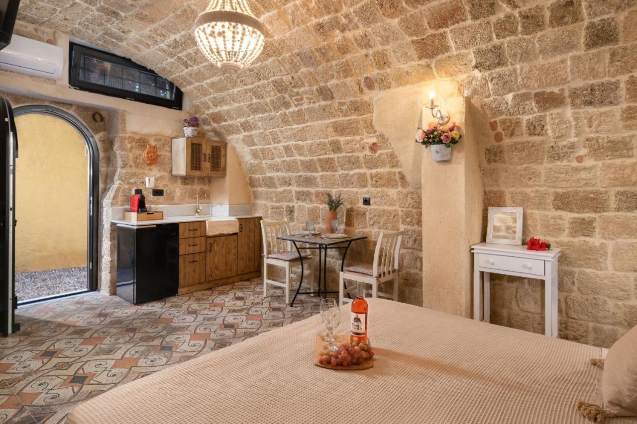 Stone Cave Suite Rhodes City Eksteriør bilde